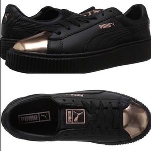 Only worn twice so I figured I should sell them
